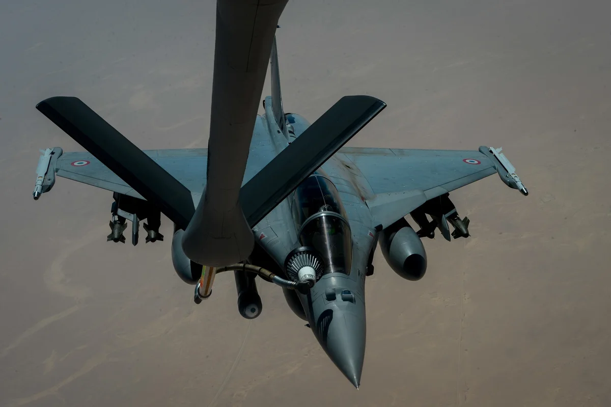 A real Rafale receiving fuel in flight